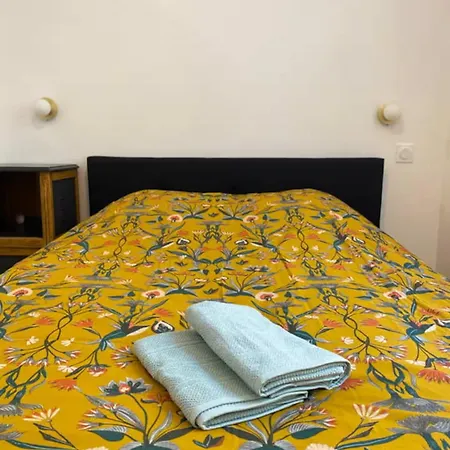 Le Cathedrale-poitierscentre-la Conciergerie Poitiers